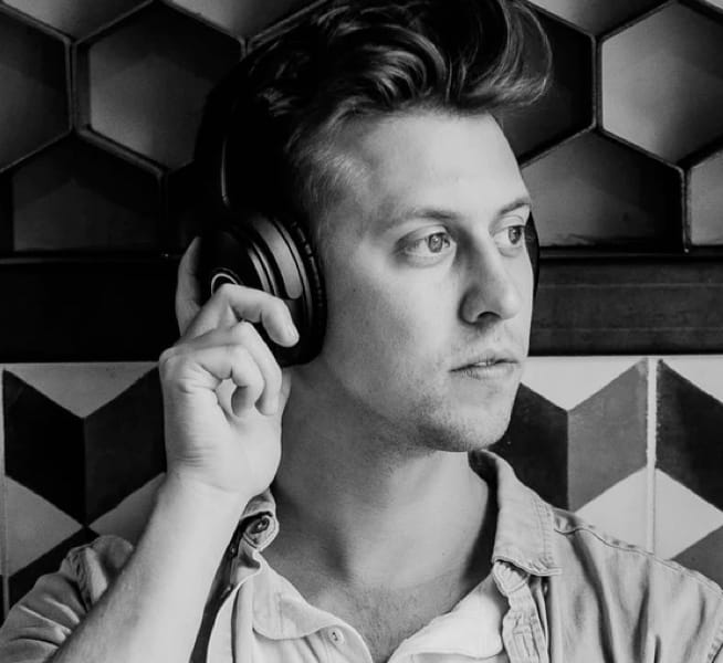 Man with earphones